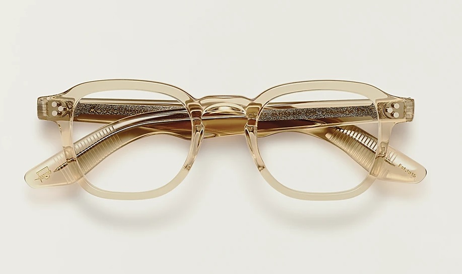 momza-color-cinnamon-pos-2_1200x