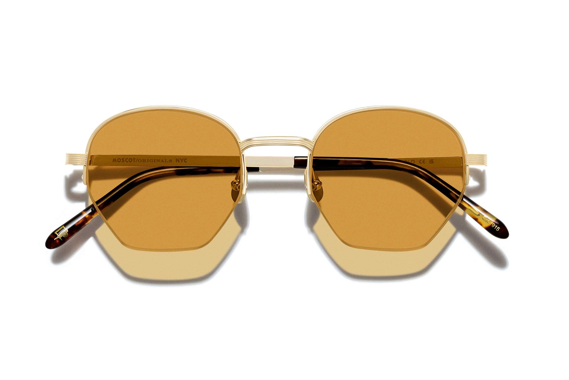 oh_sun_plotz-sun_gold-amber-lenses_outw